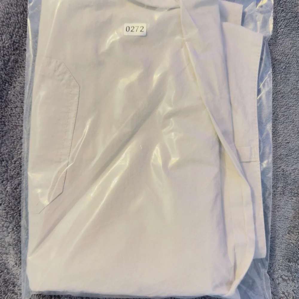 272 | New York & Company Women 12 Cotton Cuffed Chino Shorts Cream‎